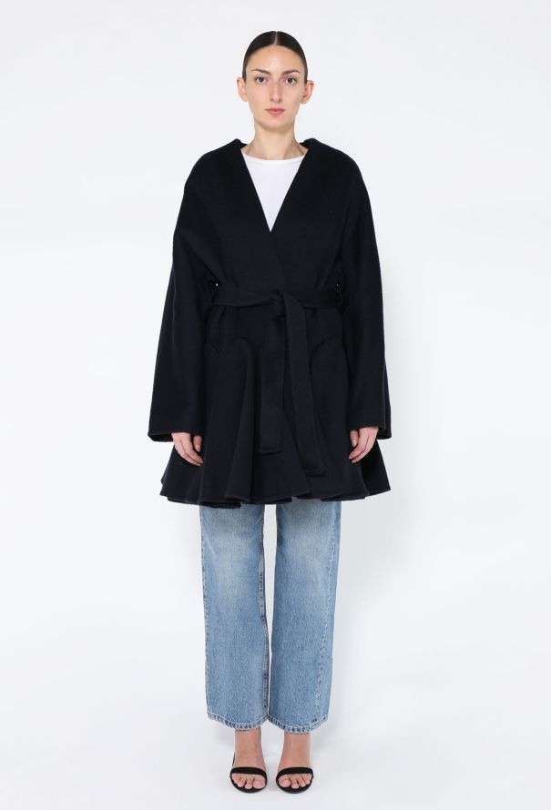 Alaïa S/S 2025 Cashmere Peplum Coat - 4
