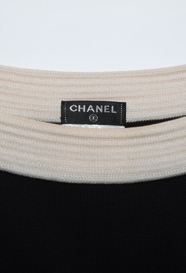 Chanel Marinière Brooch Dress in Navy Knit – Resort 2014 - 6