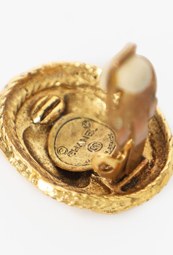 Chanel Vintage Embossed Clip Earrings - 3