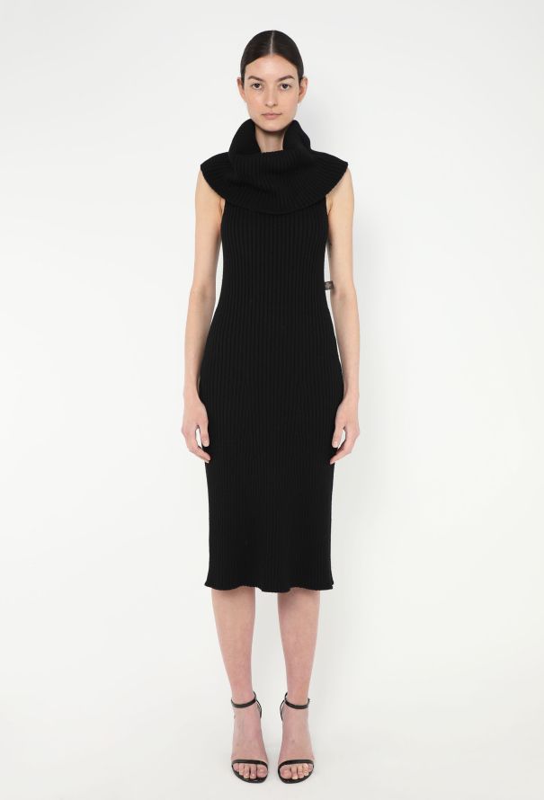 Louis Vuitton 2018 Ribbed Off-Shoulder Dress - 2 Louis Vuitton 2018 Ribbed Off-Shoulder Dress - 2