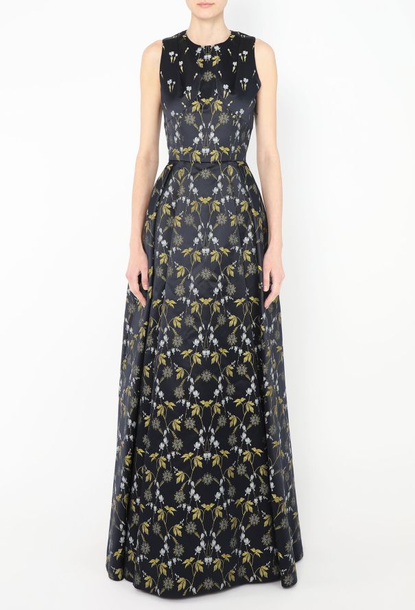 Alexander McQueen 2015 Jacquard Charmeuse Gown - 3 Alexander McQueen 2015 Jacquard Charmeuse Gown - 3