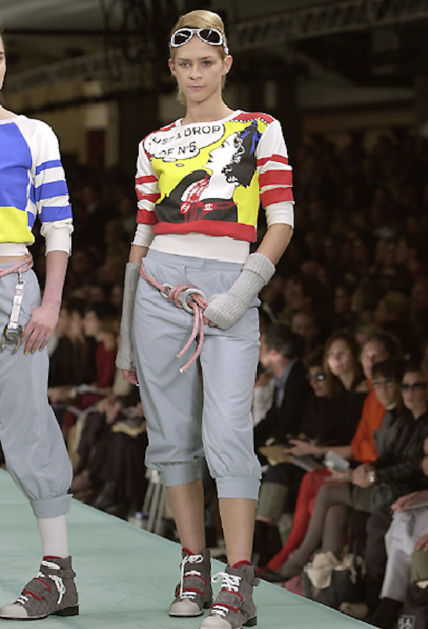 Chanel Collector F/W 2001 Graphic N°5 Sweater - 2