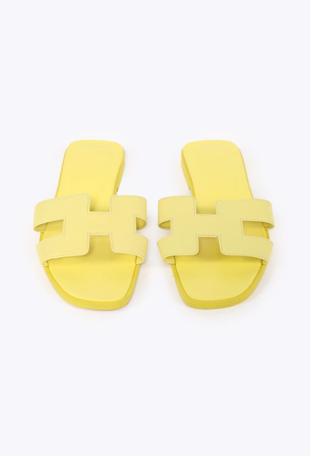 Hermès Classic Epsom Oran Sandals - 2