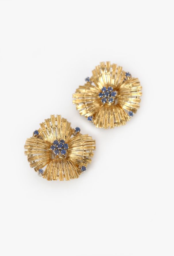 Vintage Fine Jewelry 18k Yellow Gold & Sapphire Flower Clip Earrings - 3 Vintage Fine Jewelry 18k Yellow Gold & Sapphire Flower Clip Earrings - 3