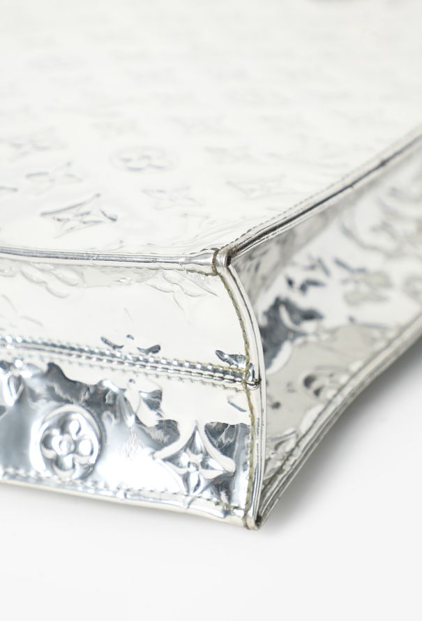 Louis Vuitton Fall 2006 Monogram Miroir Sac Plat Bag - 8