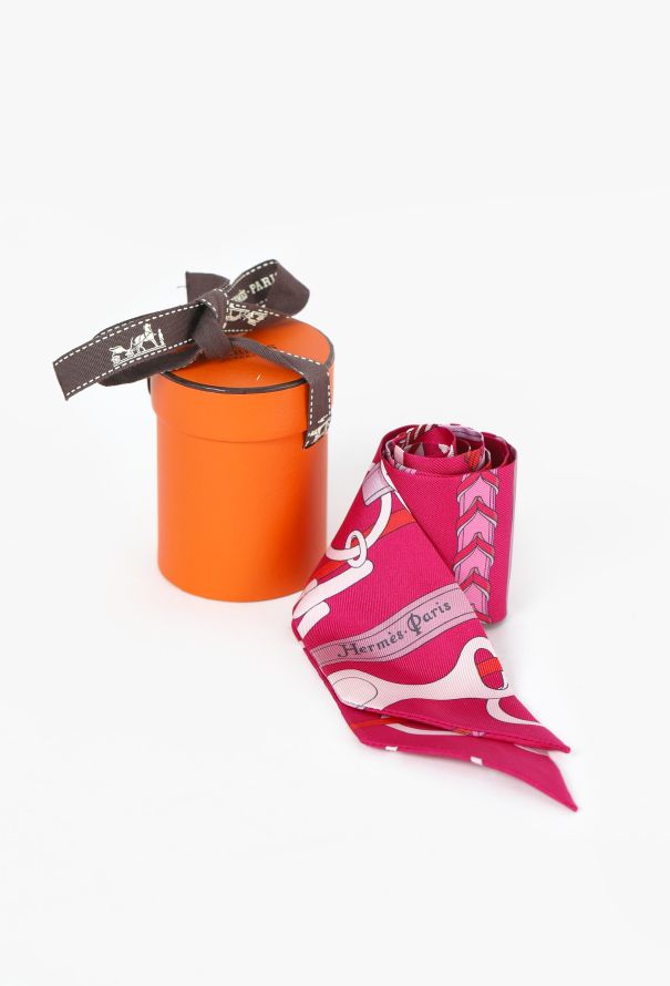 Hermès 'Panoplie Équestre' Silk Twilly 86 - 1 Hermès 'Panoplie Équestre' Silk Twilly 86 - 1