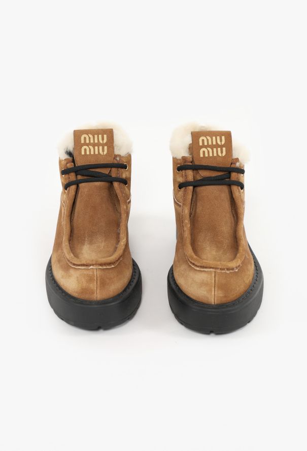 Miu Miu 2024 Shearling-Lined Chukka Boots - 1