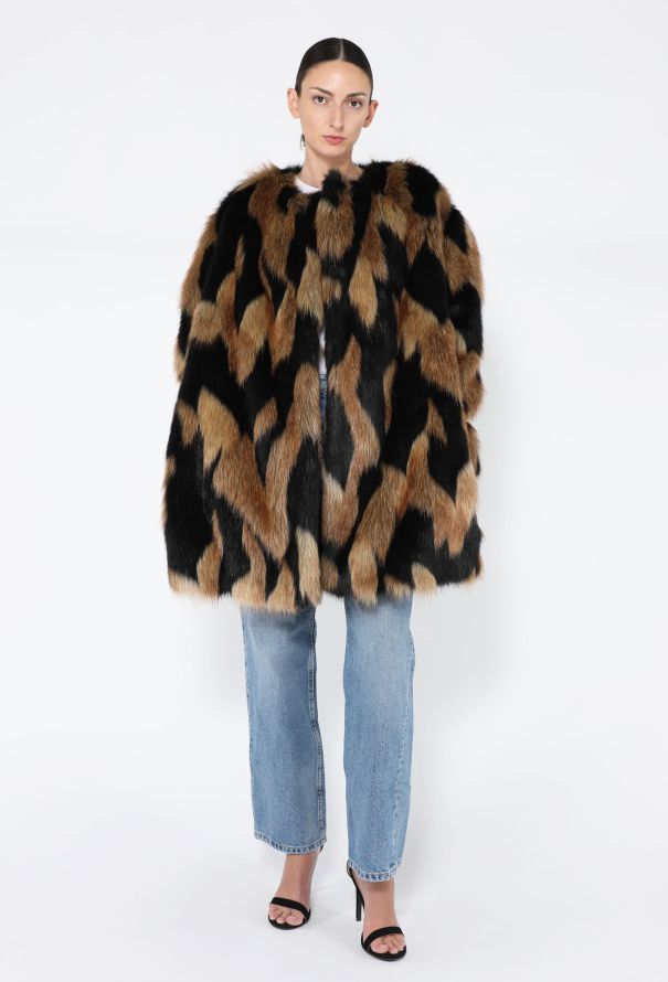Givenchy Faux Fur Coat, F/W 2018 - 6