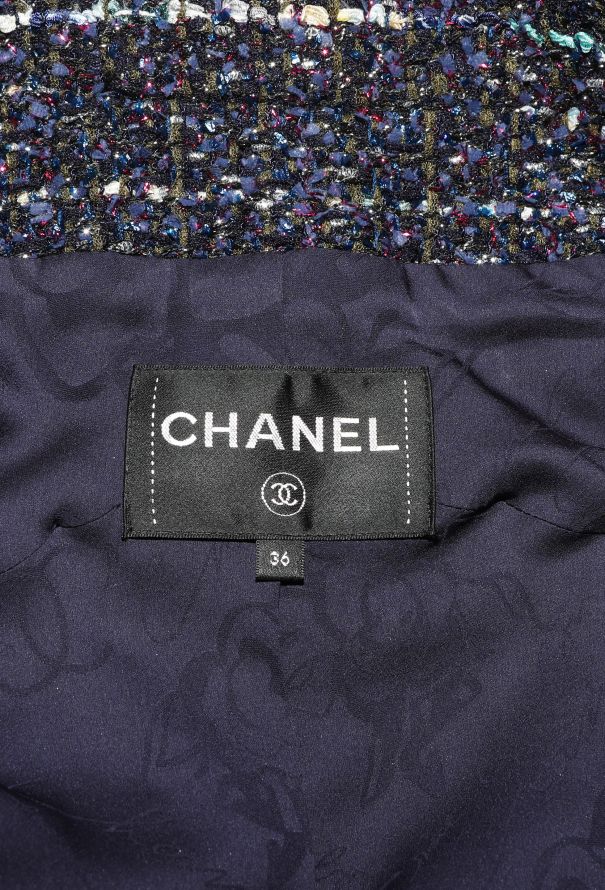 Chanel STUNNING F/W 2018 Iridescent Tweed Jacket - 6