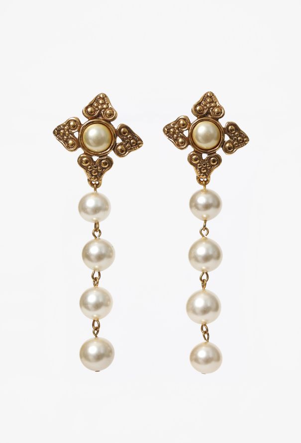 Chanel Pearl Pendant Earrings - 1