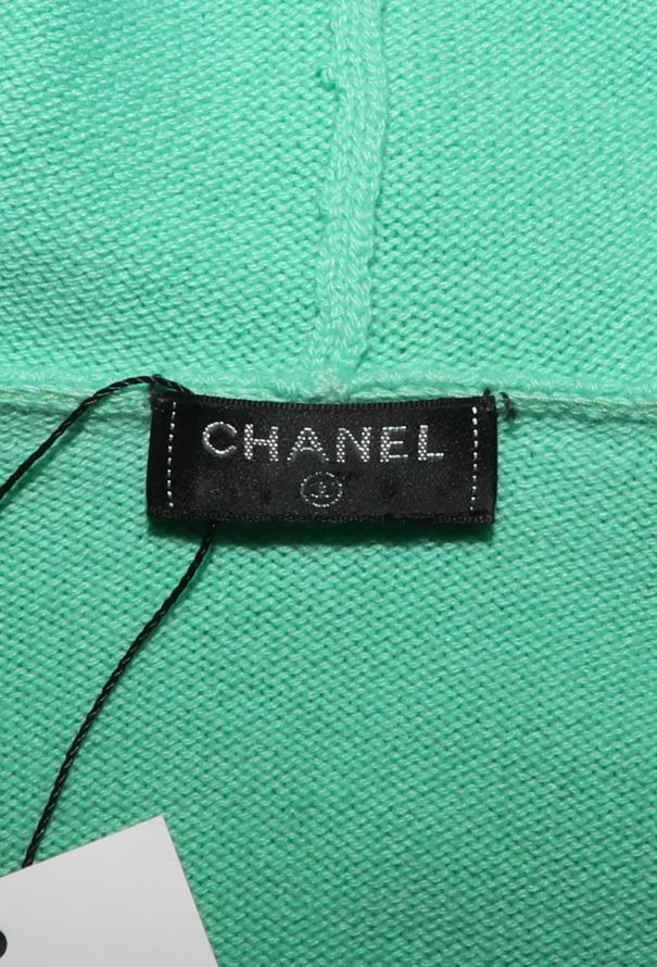 Chanel 2022 Hybrid Cashmere 'CC' Hoodie - 6