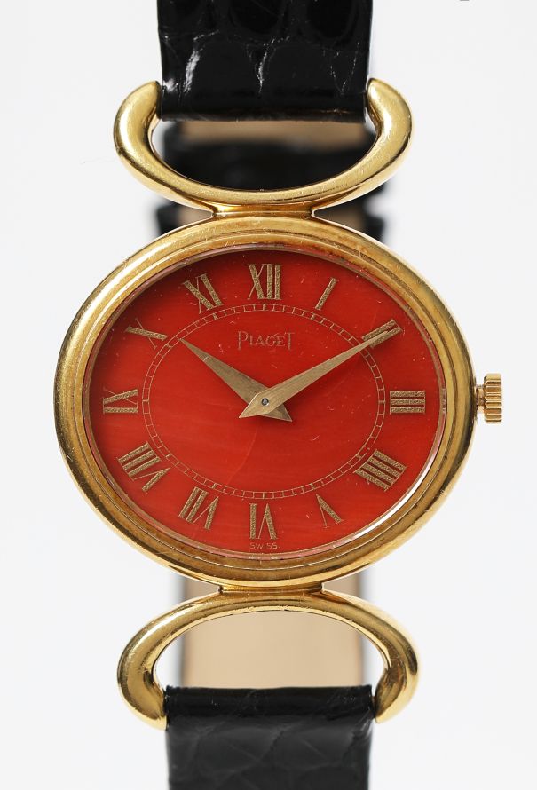 Piaget 18k Yellow Gold & Coral Anneaux Watch, 1970s - 3