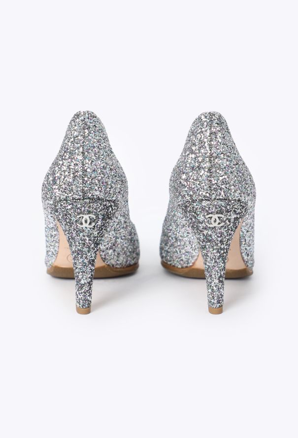 Chanel 2023 Silver Leather Iridescent Glitter Pumps - 4
