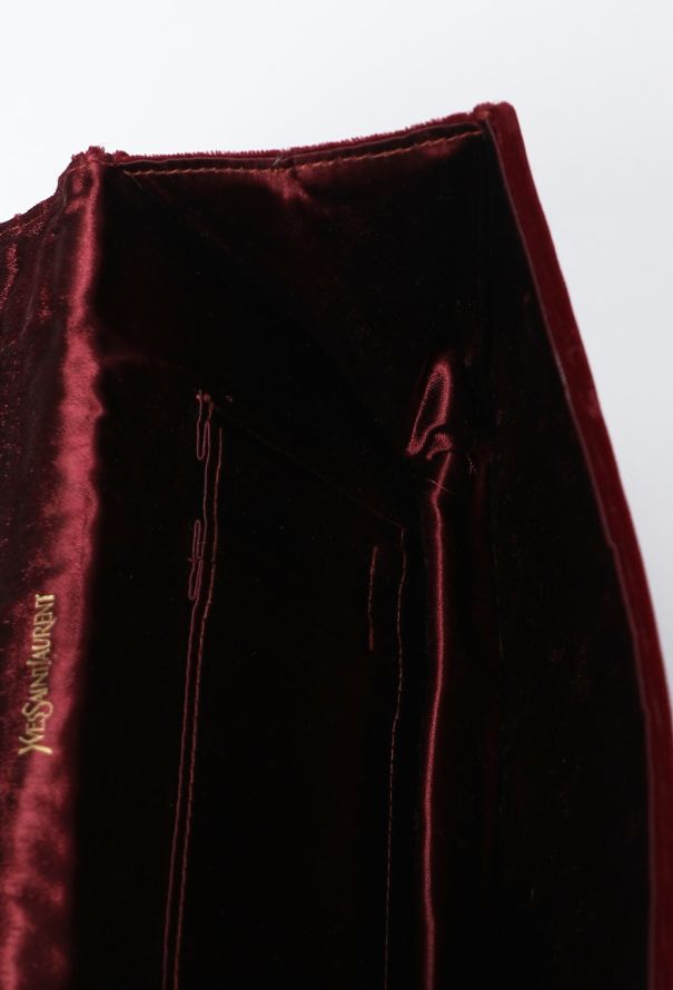 Saint Laurent Rare 1976 ‘Ballets Russes’ Silk Velour Clutch - 12