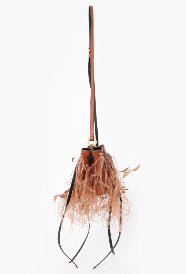 Valentino S/S 2019 Rockstud & Feather Small Bucket Bag - 8 Valentino S/S 2019 Rockstud & Feather Small Bucket Bag - 8