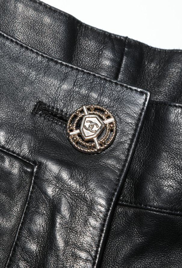 Chanel 2009 Lambskin 'CC' Shorts - 6