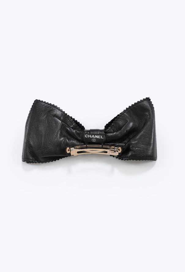 Chanel '80s Leather Bow Hairclip - 4