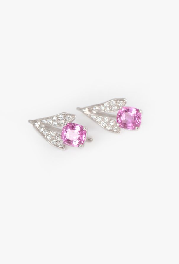 Mellerio 18k Gold, Diamond & 3.93 Carats Sapphire Tulip Earrings - 5 Mellerio 18k Gold, Diamond & 3.93 Carats Sapphire Tulip Earrings - 5