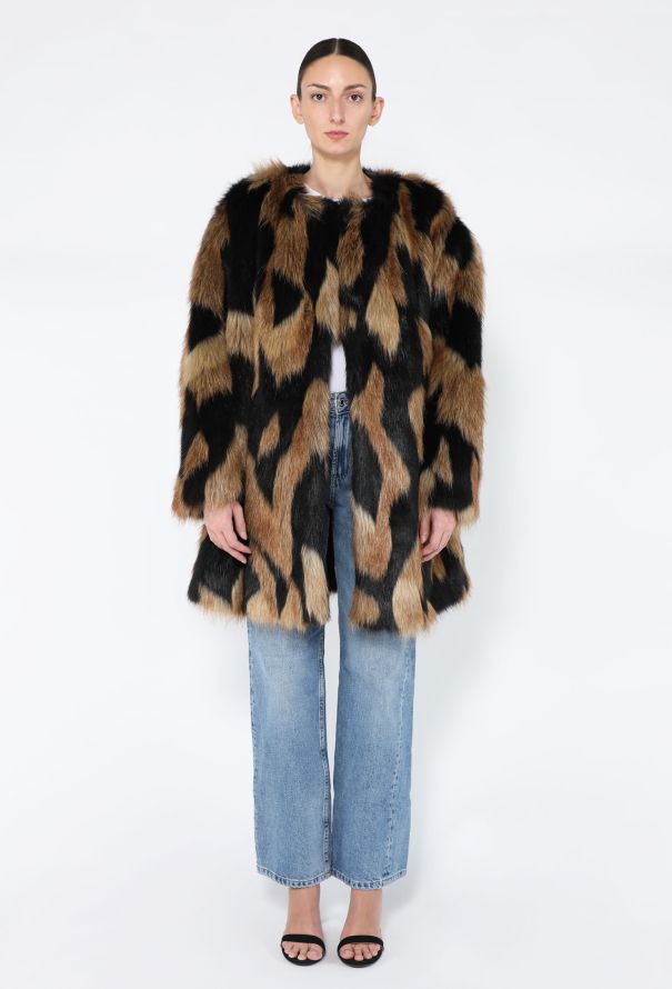 Givenchy Faux Fur Coat, F/W 2018 - 5