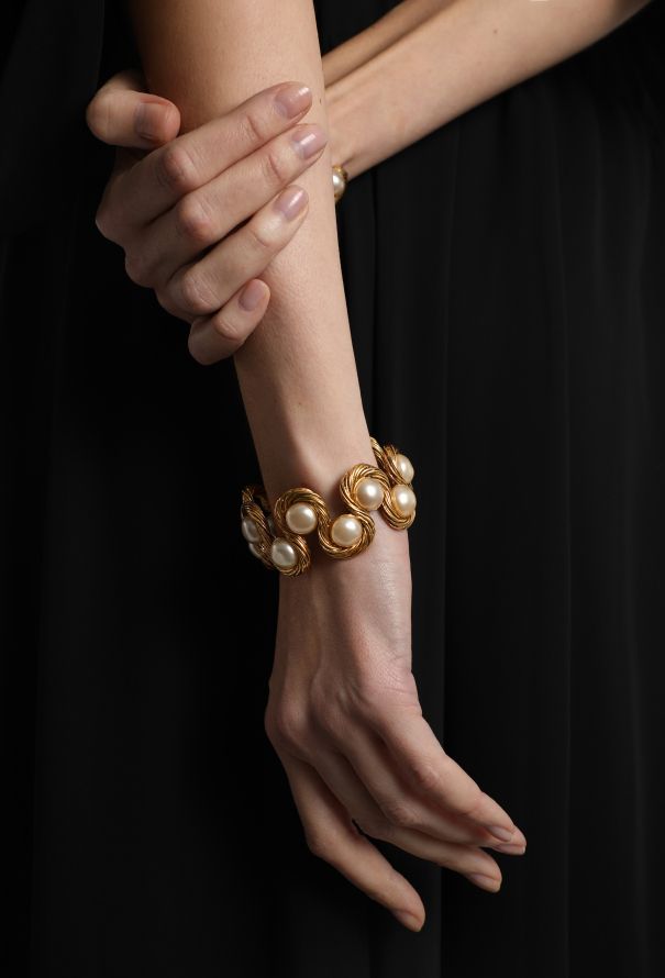 Chanel 1993/94 Bourgeois Pearl Bangle Set - 3 Chanel 1993/94 Bourgeois Pearl Bangle Set - 3