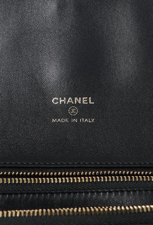 Chanel Small Classic Quilted 31 Clutch - 12