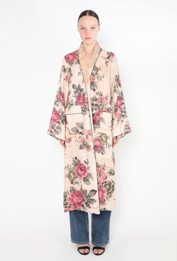 World Treasures Bokja 2022 Silk Bralette & Kaftan - 5