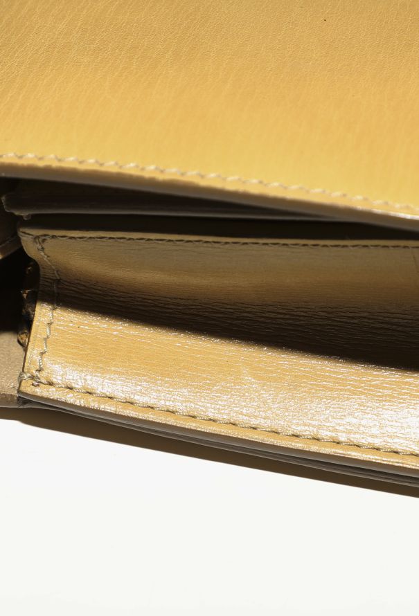 Céline Large Beige Classic Box Bag - 16 Céline Large Beige Classic Box Bag - 16