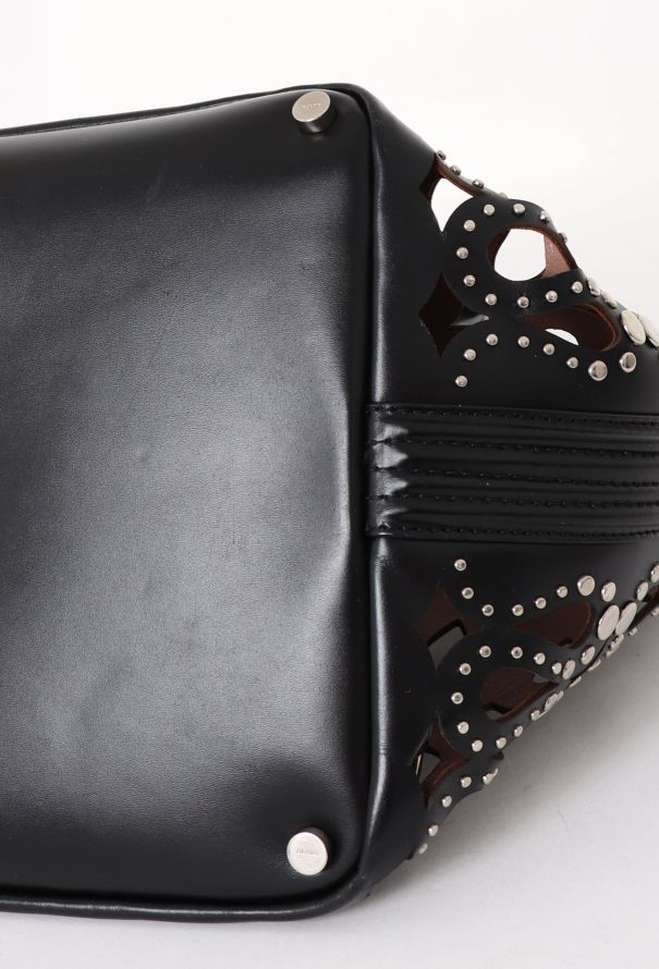 Alaïa Studded Laser-Cut Medium Tote Bag - 8