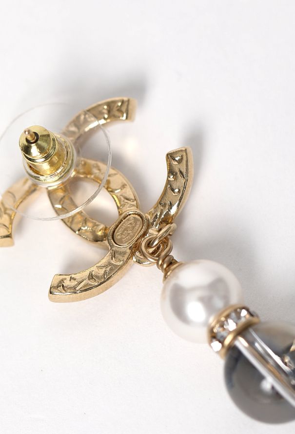 Chanel 2023 Pearl Drop Earrings - 3