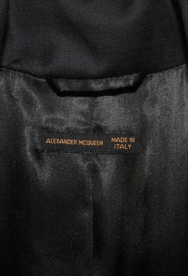 Alexander McQueen COLLECTOR F/W 1999 'The Overlook' Deconstructed Coat - 9