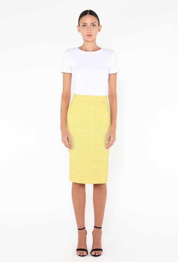 Chanel Resort 2012 Frayed Tweed Ensemble - 4