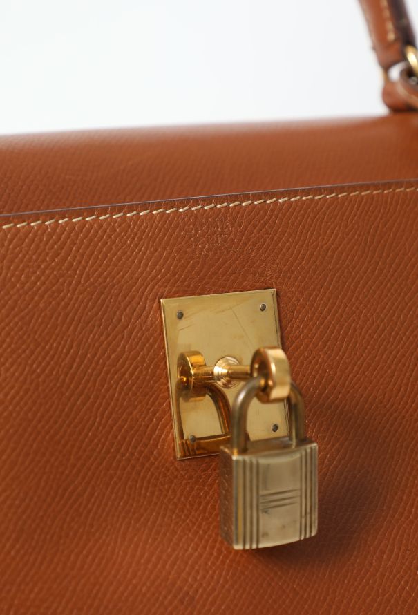 Hermès '80s Gold Courchevel Kelly Retournè 35 - 14