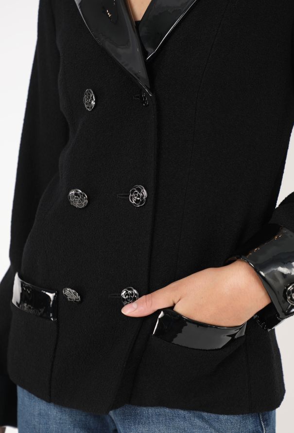 Chanel F/W 2015 Bouclé Patent Trim Blazer - 4