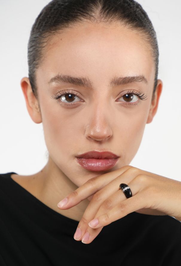 Vintage Fine Jewelry Collectible: '70s Kutchinsky 18K Gold, Onyx & Diamond Ring - 2