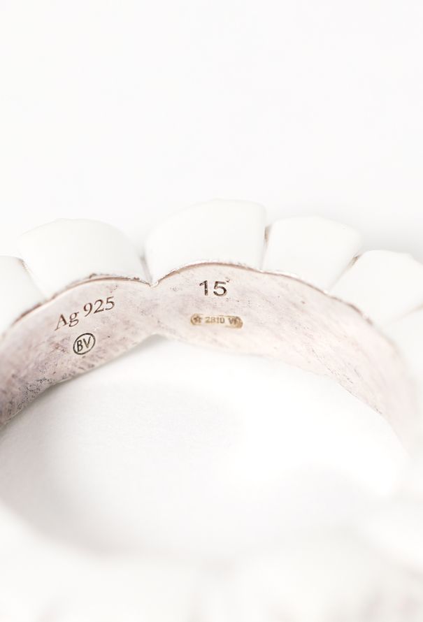 Bottega Veneta S/S 2021 Embellished Silver Flower Ring - 6 Bottega Veneta S/S 2021 Embellished Silver Flower Ring - 6