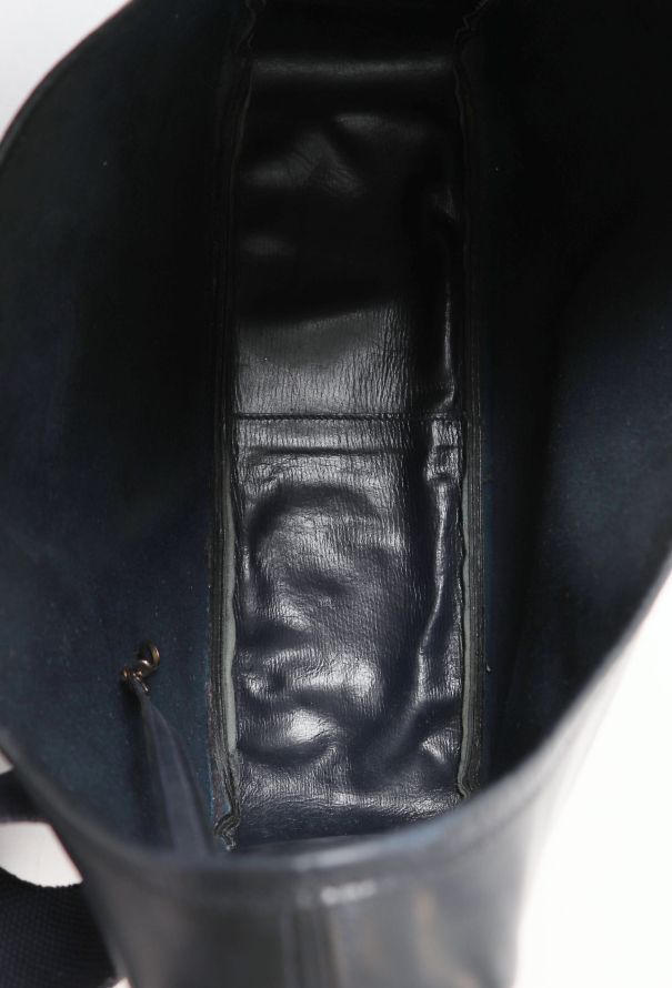 Hermès '70s Tsako Marine Box Bag - 10