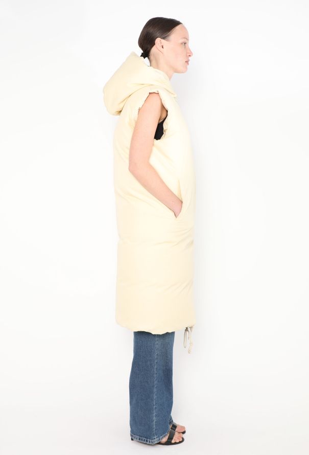 Céline Pre-Fall 2018 Hooded Down Parka Vest - 4 Céline Pre-Fall 2018 Hooded Down Parka Vest - 4