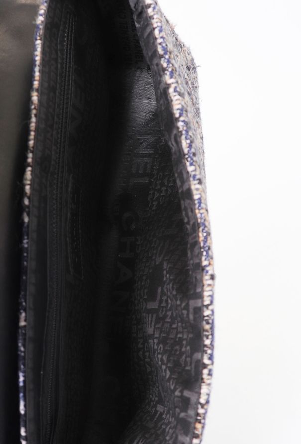 Chanel F/W 2004 Fantasy Tweed Flap Bag - 14 Chanel F/W 2004 Fantasy Tweed Flap Bag - 14