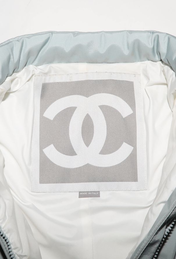 Chanel ULTRA RARE F/W 2001 'CC' Ski Suit - 8