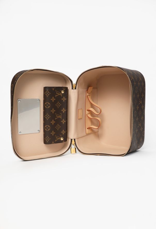 Louis Vuitton Monogram 'Nice' Toiletry Pouch, 2022 - 12