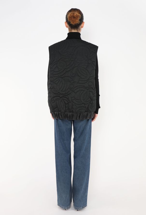 Chanel 2022 Reversible Lambskin 'CC' Vest - 10