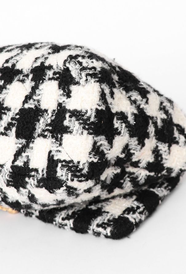 Chanel Houndstooth Tweed 19 Flap Bag - 9