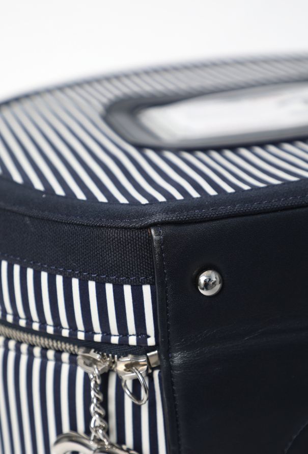 Chanel COLLECTOR Resort 2010 Rialto Striped Hat Box - 9