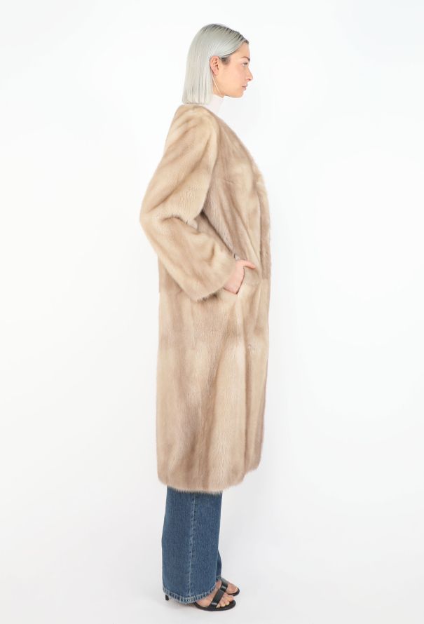 Nereja Upcycled Mink Fur Coat - 4