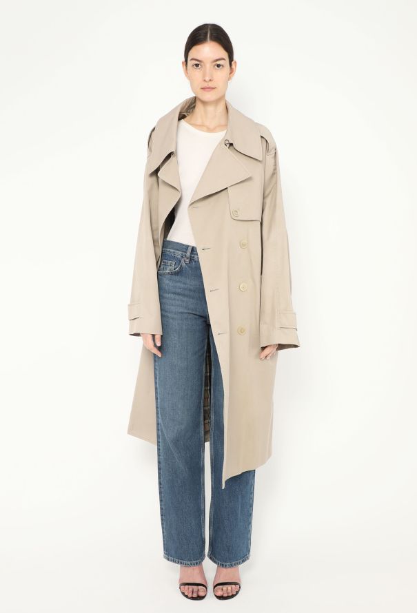 Balenciaga F/W 2021 Asymmetrical Trench - 5 Balenciaga F/W 2021 Asymmetrical Trench - 5