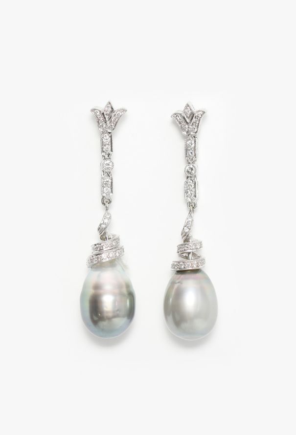 Modern Fine Jewelry 18K White Gold Art Deco Grey Pearl & Diamond Drop Earrings - 1