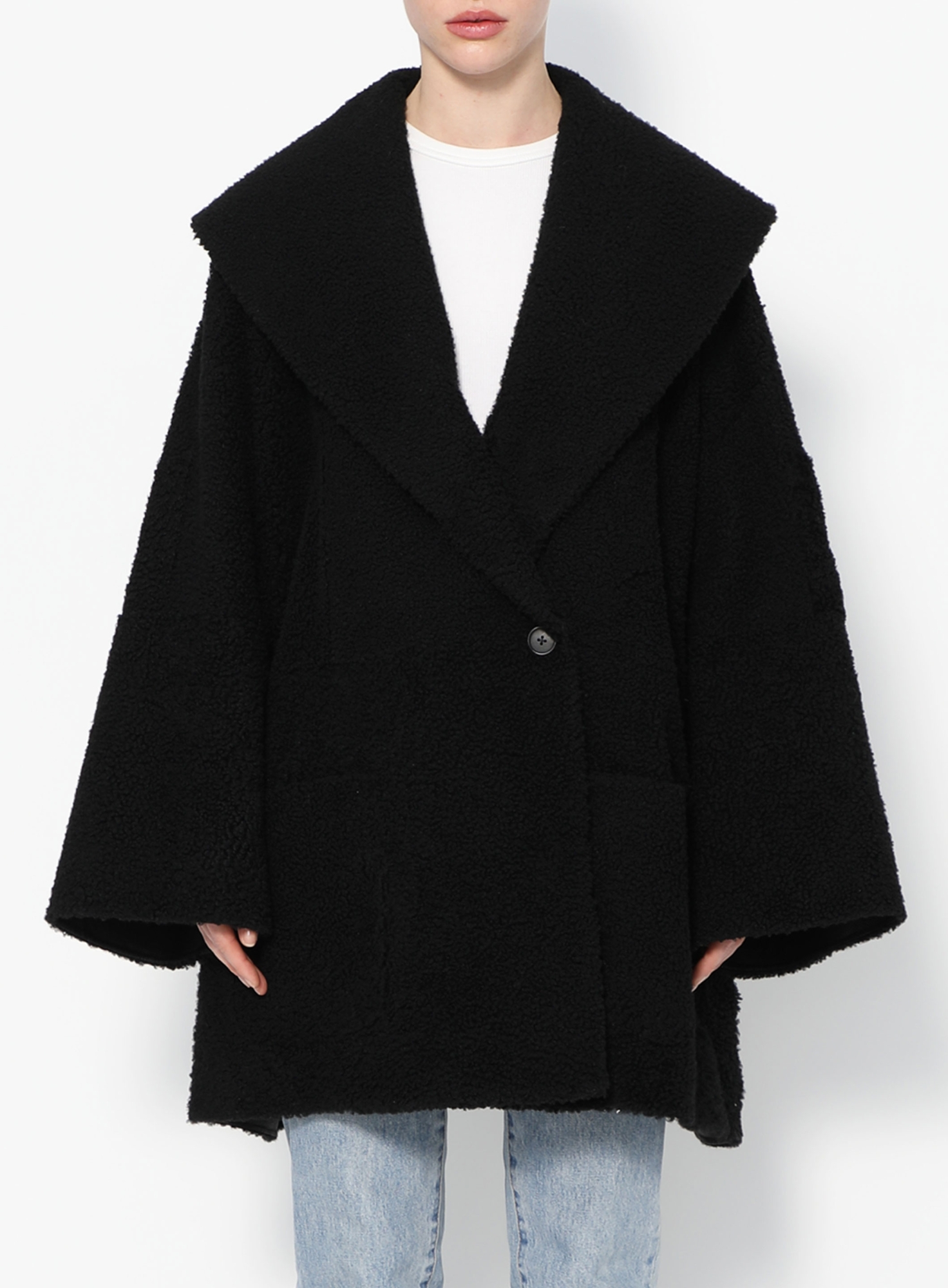 Misaki Oversized Shearling Coat | Authentic & Vintage | ReSee