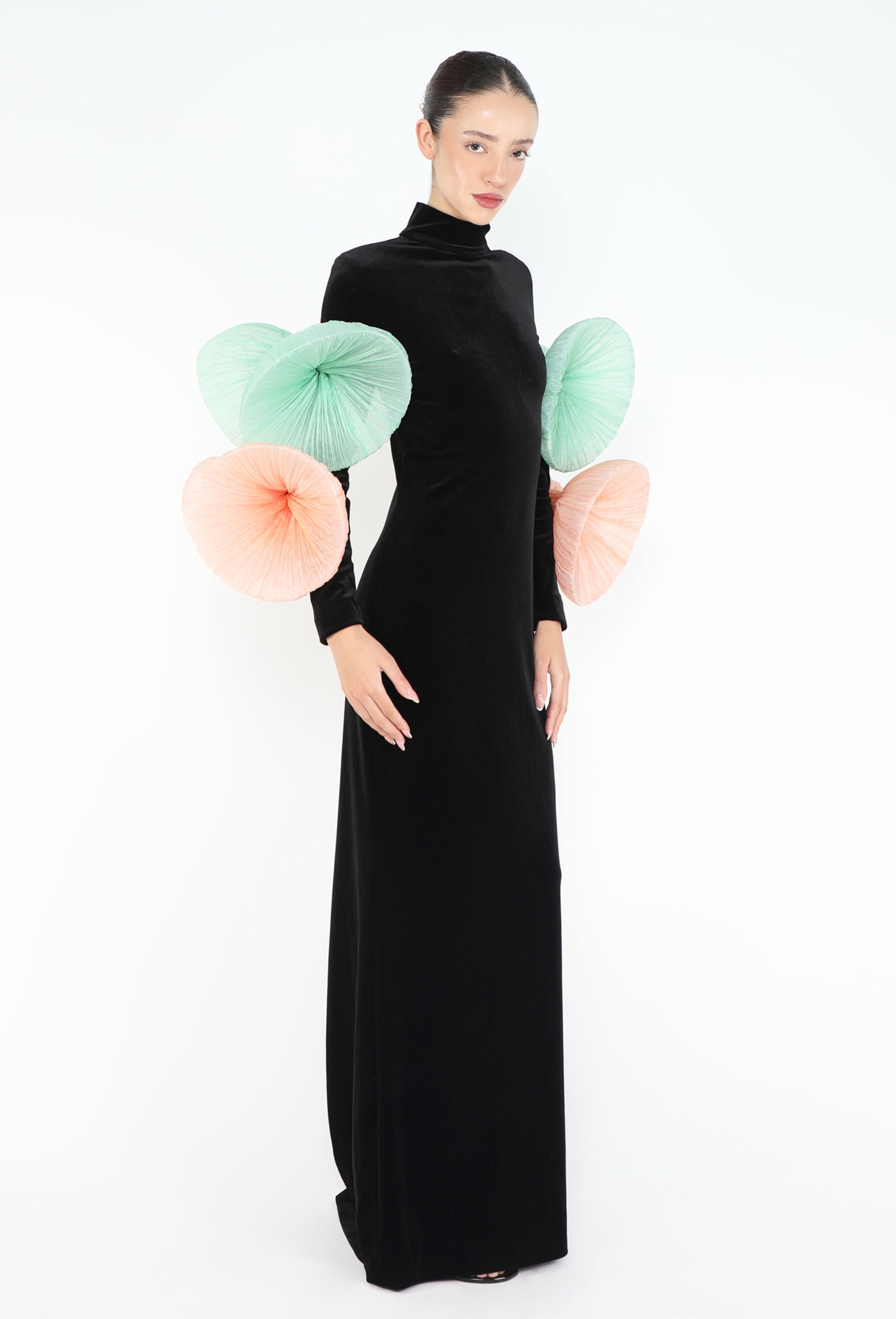 Pierre cardin × VINCENT50 セットアップ STUNNING 2022 Re-edition Cent Velvet Fan Gown - Pierre Cardin | ReSee