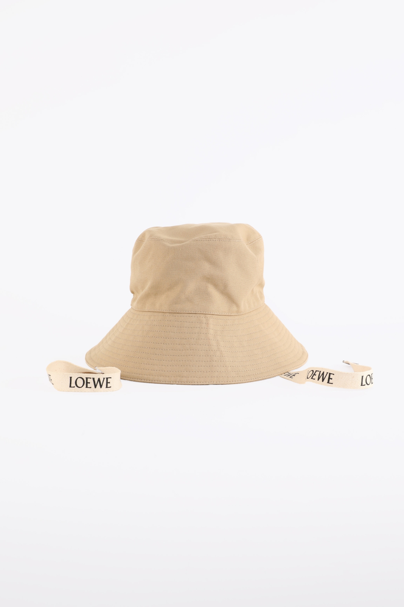 x Paula's Ibiza Bucket Hat, 2026 - Loewe | ReSee