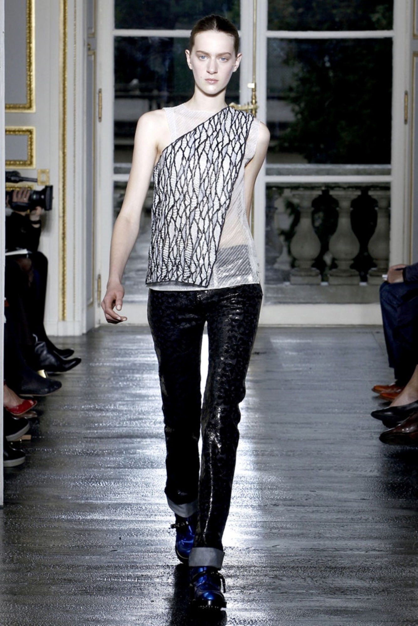 S/S 2011 Lace Covered Jeans | Authentic & Vintage | ReSee